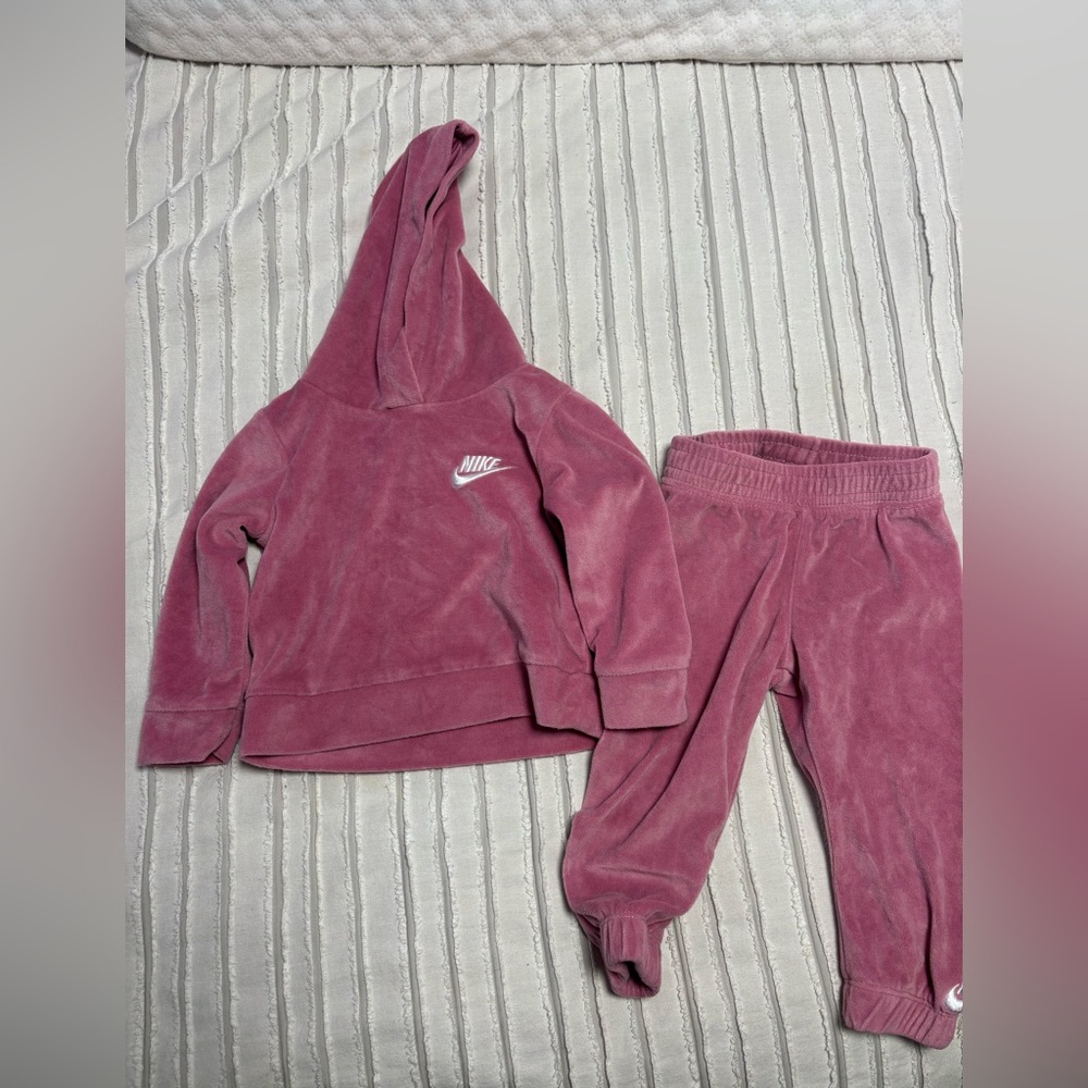 Nike Baby Girl Velour Hooded Jogging Set